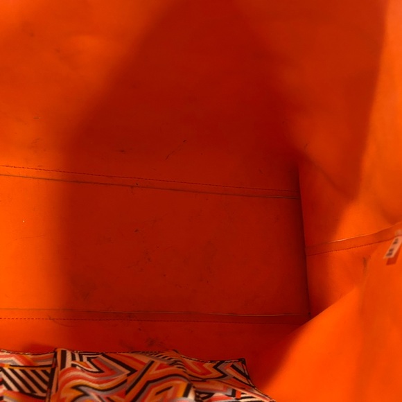 Tory Burch Kerrington LARGE Multicolor Geometric Tote Bag - Picture 5 of 11